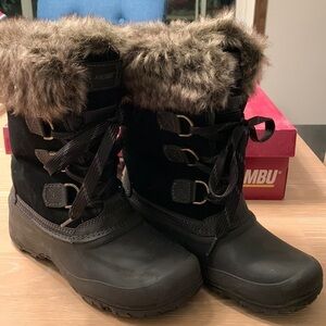 Khombu Slope ladies boots All weather Waterproof Leather upper light wear Sz 7